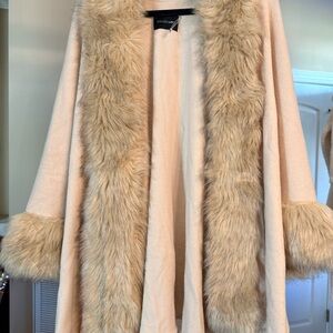 Dolce Cabo Beige Faux Fur Trim CARDIGAN/CAPE
